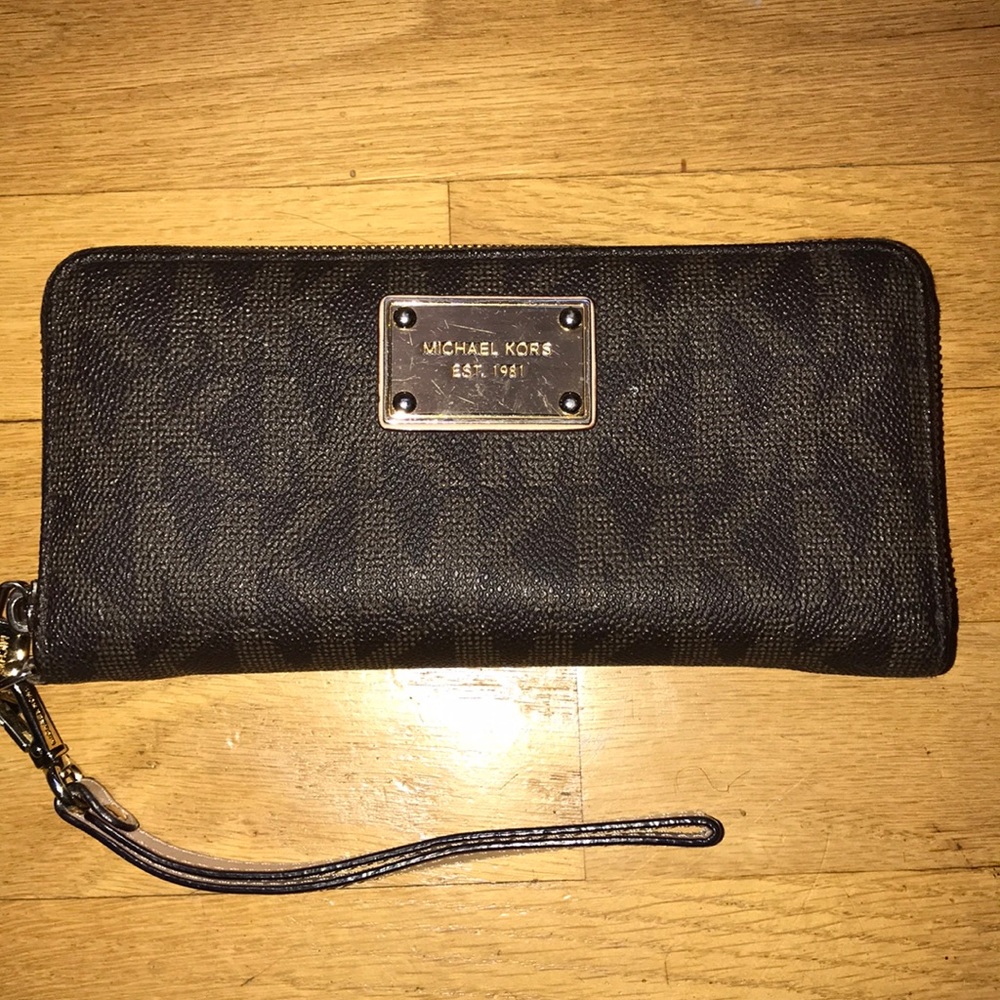 Vintage Michael Kors wallet